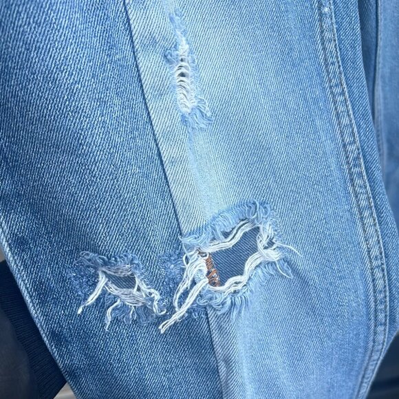 Free People Distressed Contrast Blue Ankle Jeans - Picture 3 of 10